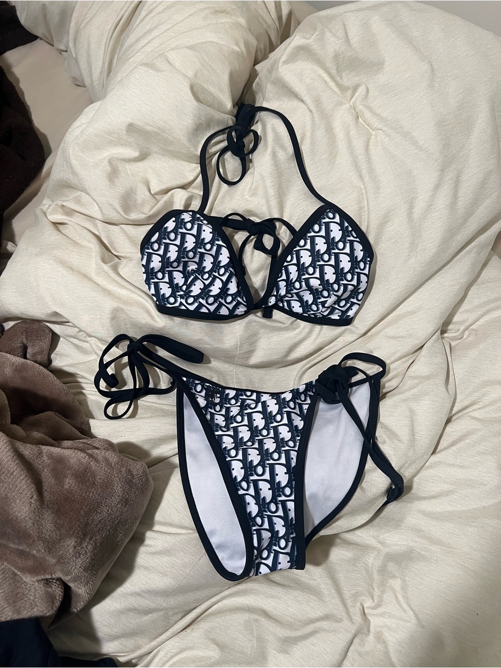 Designer-Inspired Black & White & navy Logo Print Bikini Set
